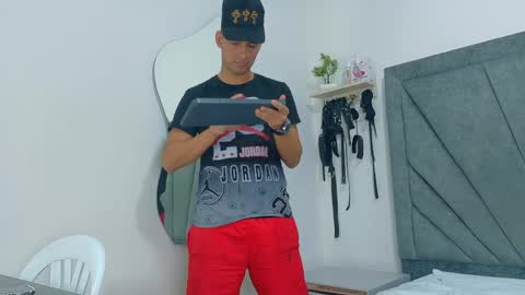 mckinley_os online show from June 2, 7:42 am