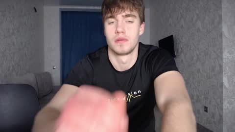 Max online show from January 26, 10:35 pm