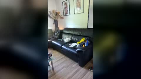 Melle online show from June 28, 12:22 pm