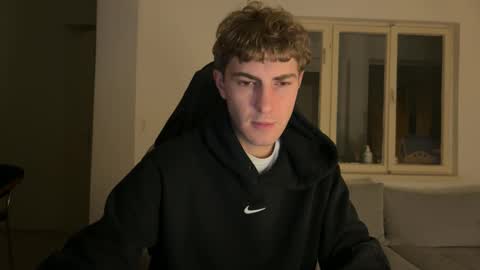 Melodicass online show from November 30, 7:27 pm