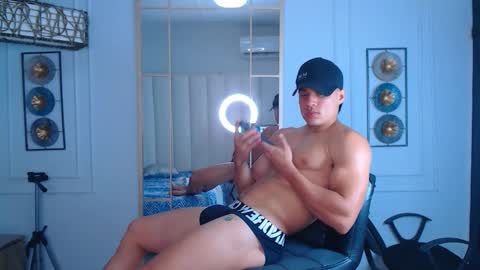 Tony and David online show from February 11, 1:43 am