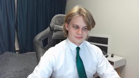 Mickey online show from December 23, 6:05 pm