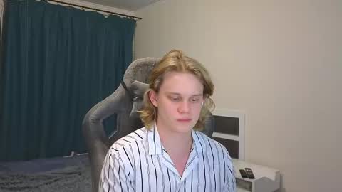 Mickey online show from February 13, 5:44 pm