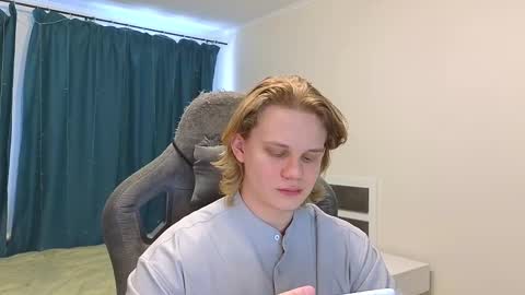 Mickey online show from March 3, 4:34 am