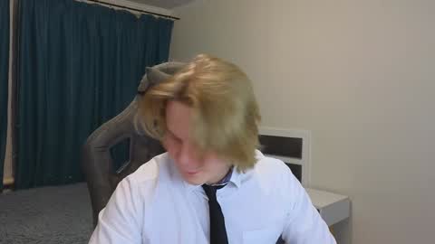 Mickey online show from February 4, 2:07 am