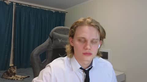 Mickey online show from February 5, 1:47 am