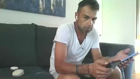 Mercedes190d online show from October 18, 3:50 pm