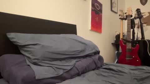 metallica92786 online show from December 5, 4:08 am