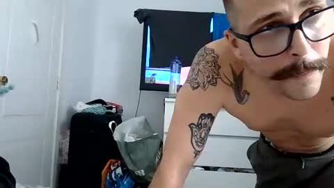 MILO MIAMI online show from July 21, 5:59 pm