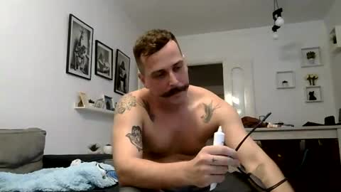 MILO MIAMI online show from July 26, 9:23 pm