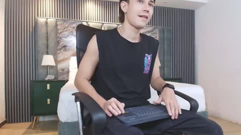 Michael online show from February 27, 7:57 pm