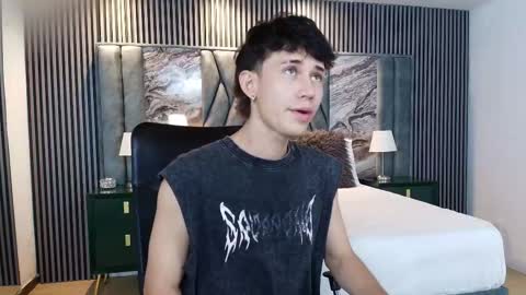 Michael online show from February 17, 7:46 pm