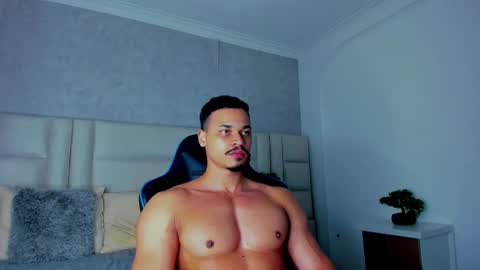 Michael online show from November 27, 8:18 am