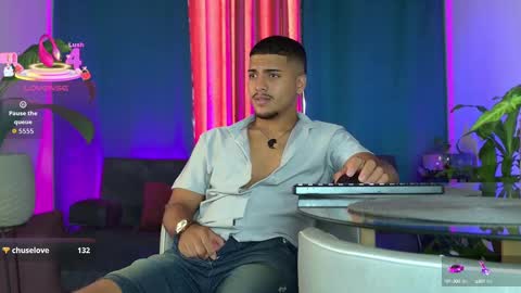 michel g22 online show from September 17, 7:15 pm