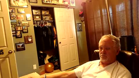 midwestdad09 online show from October 18, 6:46 pm