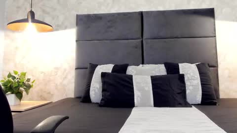 miguelsanfrancisco online show from September 30, 2:42 pm