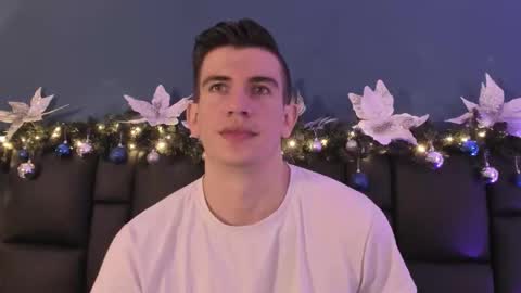 mikael online show from December 21, 5:48 am