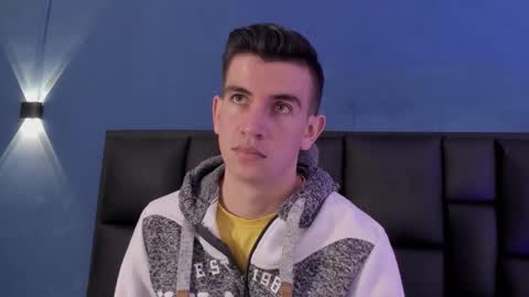 mikael online show from November 11, 3:55 am