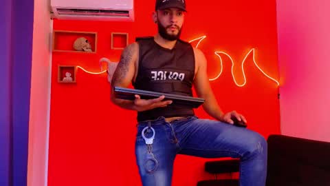 mike_savage3 online show from November 13, 12:32 pm