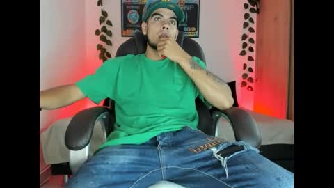 mikee_scooth online show from March 4, 5:21 am