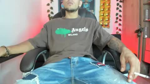 mikee_scooth online show from December 24, 4:11 am