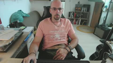 mikmik91 online show from July 15, 1:51 pm