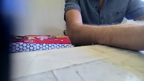 milkcock83 online show from October 11, 9:57 am