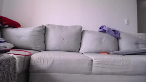 miloslove online show from November 8, 11:02 am