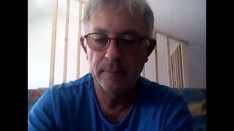 Snapshot of milu72 chatting on September 28, 1:31 pm milu72 online show from September 28, 1:31 pm