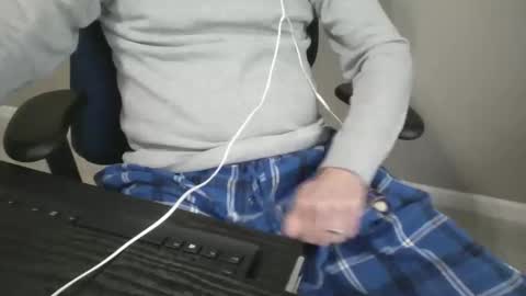 milwaukeebadger24 online show from April 8, 12:25 pm