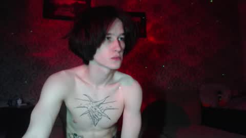 Max online show from February 25, 12:00 am