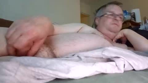 Snapshot of minos60200 chatting on February 13, 10:43 pm Stephano online show from February 13, 10:43 pm