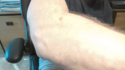 MISTER DILF  online show from January 5, 6:33 pm