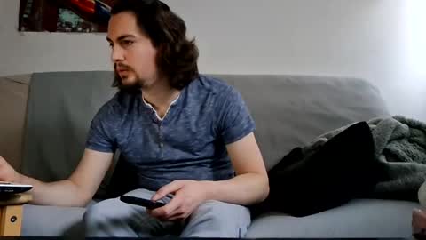 Snapshot of misterice93 chatting on February 7, 4:35 pm MrWhite08 online show from February 7, 4:35 pm