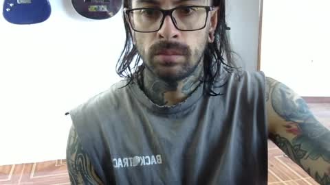     online show from April 4, 3:31 pm