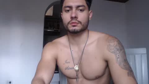 mistersam33 online show from February 25, 10:18 pm