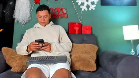 mitchell online show from December 10, 3:12 pm