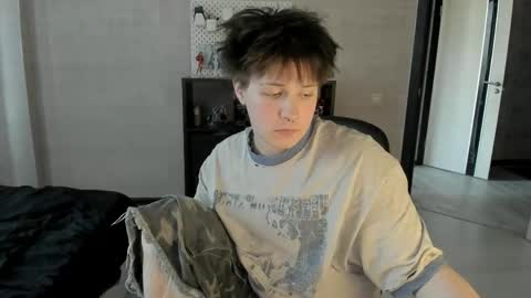 Miya online show from June 7, 2:02 pm