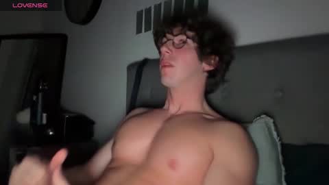 Leo online show from February 21, 12:11 am