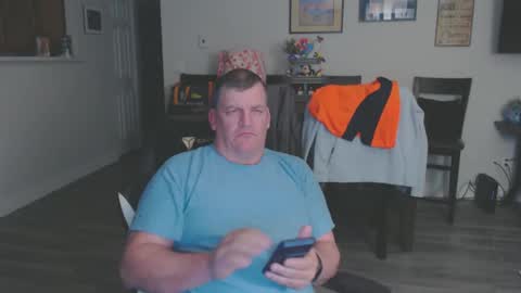 Snapshot of mmmthatsfunnn chatting on December 29, 4:48 am mmmthatsfunnn online show from December 29, 4:48 am
