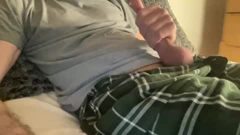 Snapshot of mobyturtle chatting on January 4, 4:33 am mobyturtle online show from January 4, 4:33 am