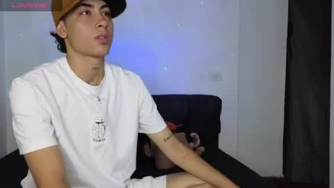 mohamed_malik online show from August 6, 4:13 pm