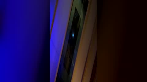 molitsrymale69 online show from June 21, 1:44 am