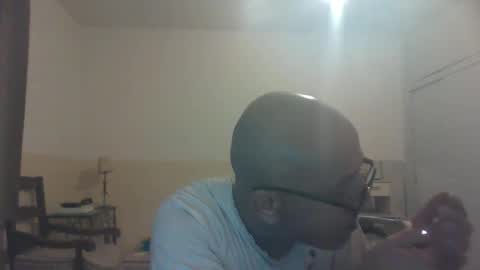 moment71200 online show from January 4, 7:02 pm