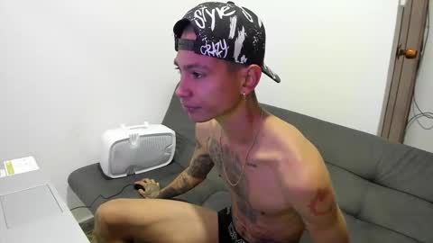 monkeyd_66 online show from December 19, 10:56 am