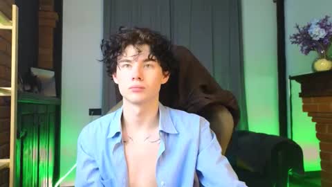 moon_gloww online show from February 15, 10:13 am