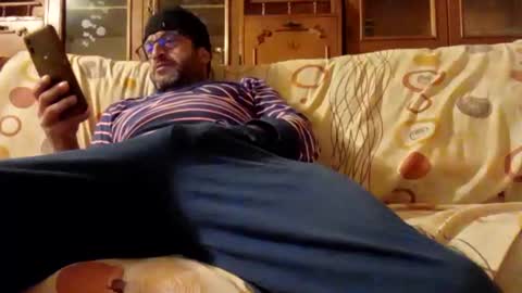 Nomadu online show from January 2, 4:02 pm