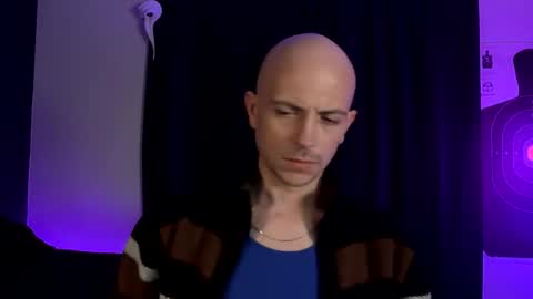 mount_vesuvius online show from October 25, 6:15 am