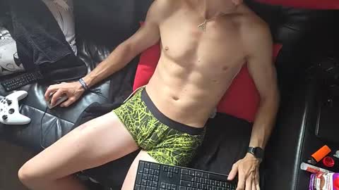 hot-caution online show from November 3, 5:15 pm