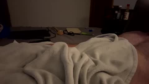 Sequoia-Cocked Hombre de Sur online show from April 8, 11:53 am